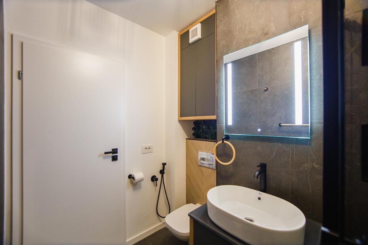 Duo Vibe Apartment 오라데아 외부 사진