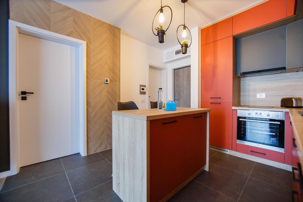 Duo Vibe Apartment 오라데아 외부 사진